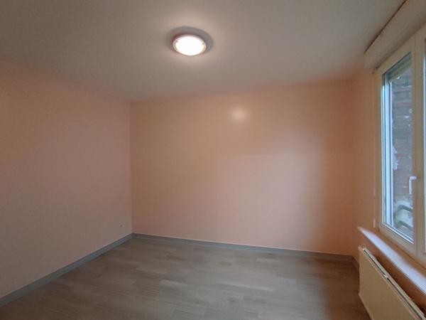 Studio en très bon état général, proche de L'Université !