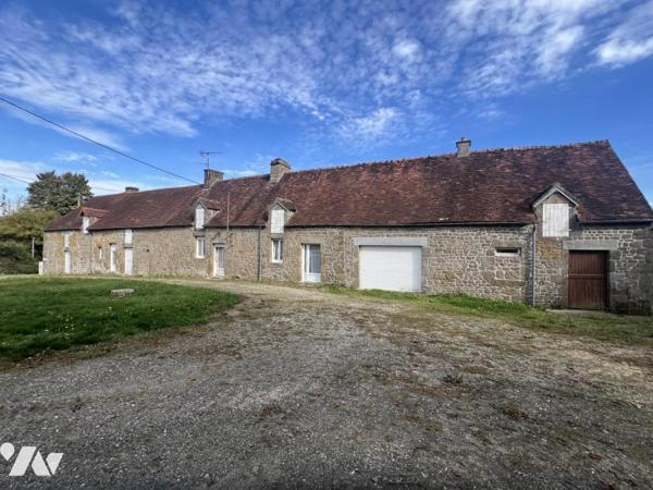 LA FERTE MACE, longère sur terrain de 6670 m² en bordure de ville