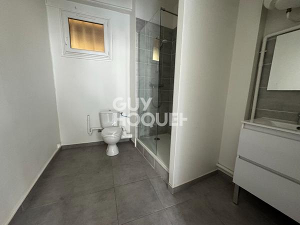 Appartement T2 expo sud local vélos 44.30M2 carrez