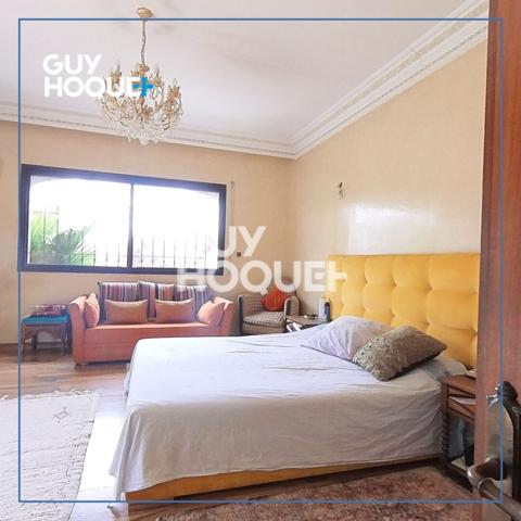 Très belle villa à vendre dans le quartier chic de casablanca