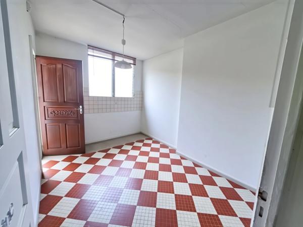 Maison à rénover 6 pièces PETIT BOURG (971)