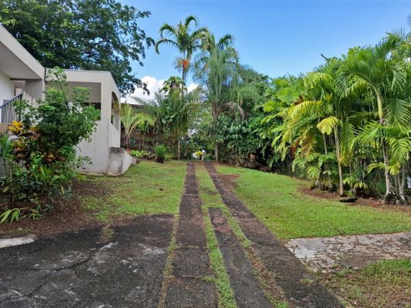 Maison à rénover 6 pièces PETIT BOURG (971)