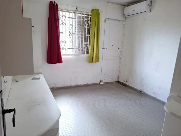 Maison à rénover 6 pièces PETIT BOURG (971)