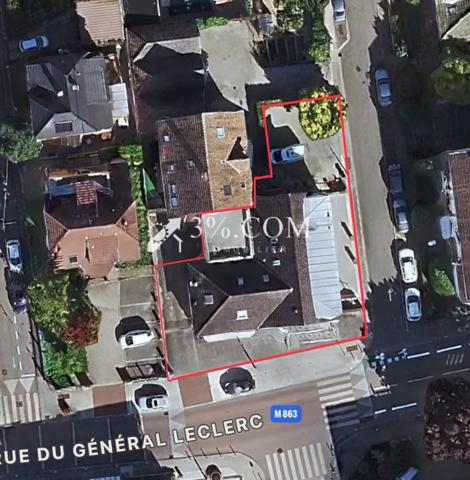 Maison 20 pièce(s) 10 chambre(s) 334 m²