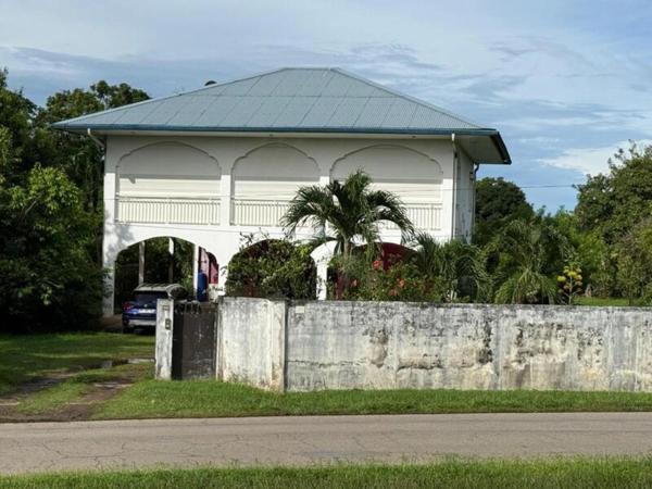 À VENDRE - VILLA T4 de standing / Route de Troubiran, Cayenne
