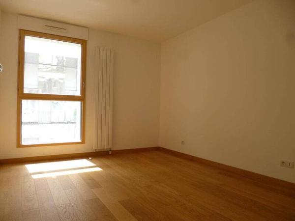 Appartement 3 pièces                                        - 69002 Lyon 2e  Arrondissement Réf : 5570