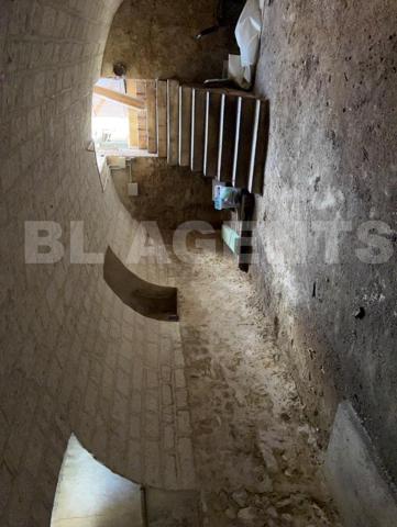 Belle longère restaurée F6 (195 m2) – terrain 1600 m2 + grande dépendance – DPE D/D