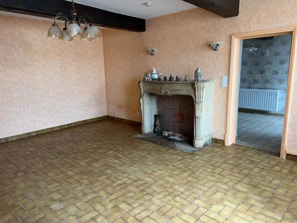Maison à vendre 8 pièces CHATEAUNEUF (71)