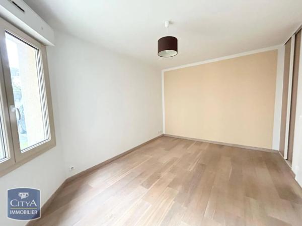 Appartement à louer 2 pièces 42.27m²