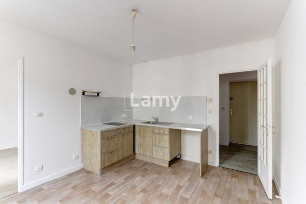 T2 en bon état avec balcon, chauffage individuel