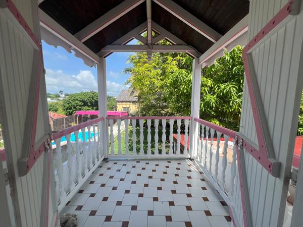 Maison à louer 2 401 € CC STE ANNE 5 p 109 m² DPE B