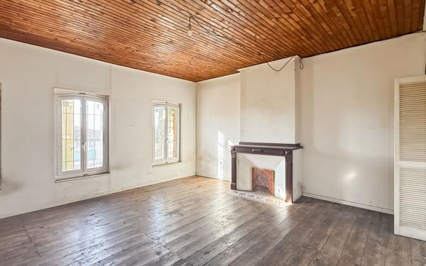 Maison à vendre    6 pièces •  Saint-Nicolas-de-la-Grave