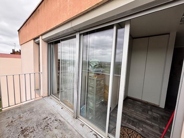 Saint-Pierre-lès-Elbeuf (76320) Appartement T4 82m2 + Loggia et Balcon