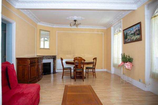 Charme rare à Mantes-la-Jolie - Terrasse - Hyper centre-ville