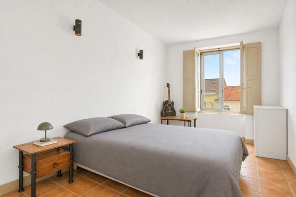 LUMINEUX DUPLEX A CAVAILLON