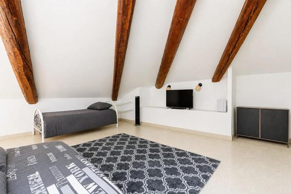 LUMINEUX DUPLEX A CAVAILLON