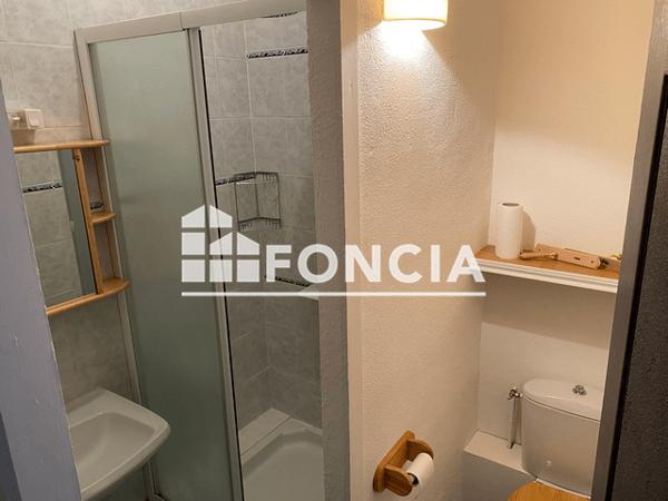 Location Appartement 2 pièces 48.7 m² - 63 RUE DE LA REPUBLIQUE Rochefort 17300