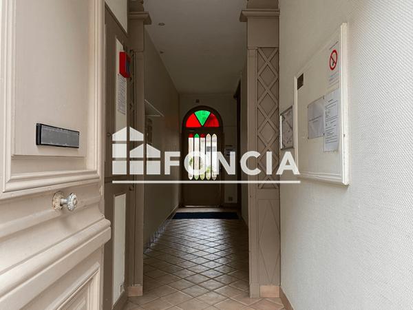 Location Appartement 2 pièces 48.7 m² - 63 RUE DE LA REPUBLIQUE Rochefort 17300