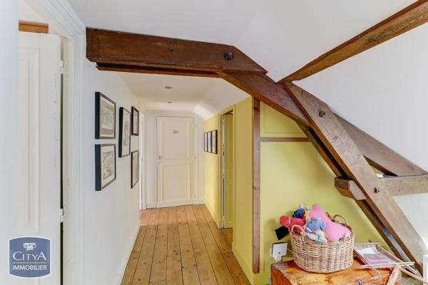 Vente maison 8 pièces de 226m²