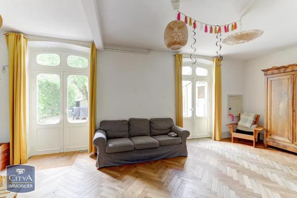 Vente maison 8 pièces de 226m²