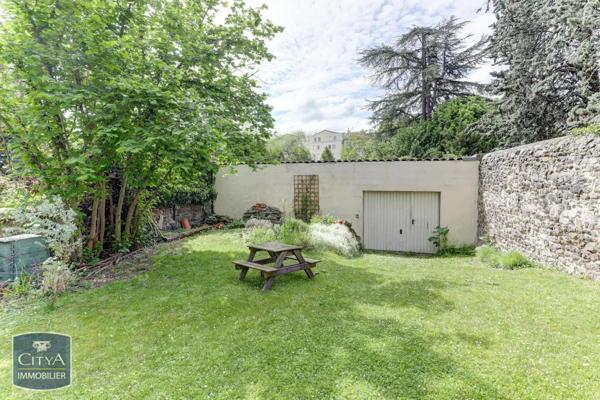 Vente maison 8 pièces de 226m²