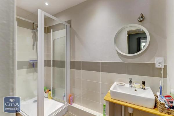 Vente maison 8 pièces de 226m²