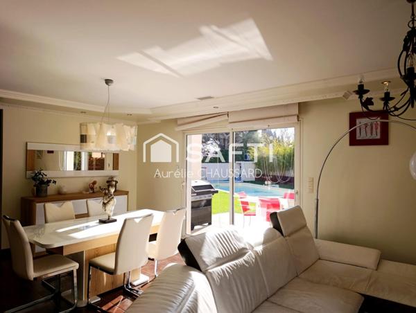 plein pied, 4 faces, 4 chambres, jardin, piscine, garage