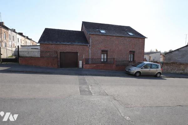 Exclusivité,
Spacieuse maison individuelle, 4 chambres, garage, remise.