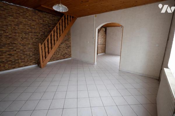 Exclusivité,
Spacieuse maison individuelle, 4 chambres, garage, remise.