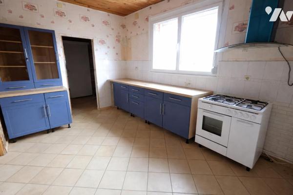 Exclusivité,
Spacieuse maison individuelle, 4 chambres, garage, remise.