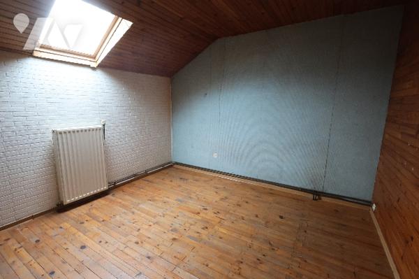 Exclusivité,
Spacieuse maison individuelle, 4 chambres, garage, remise.