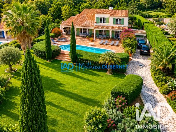 Location maison 6 pièces 220 m² Grimaud