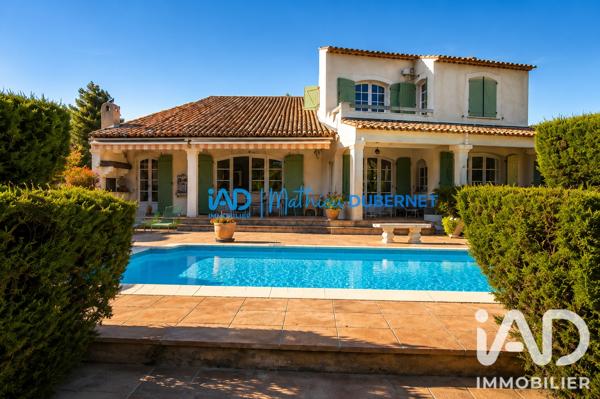 Location maison 6 pièces 220 m² Grimaud