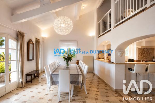 Location maison 6 pièces 220 m² Grimaud