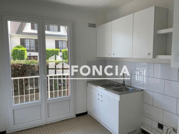 Location Appartement 2 pièces 52.41 m² - 24 BIS AVENUE LUCIEN REMY Pontault Combault 77340