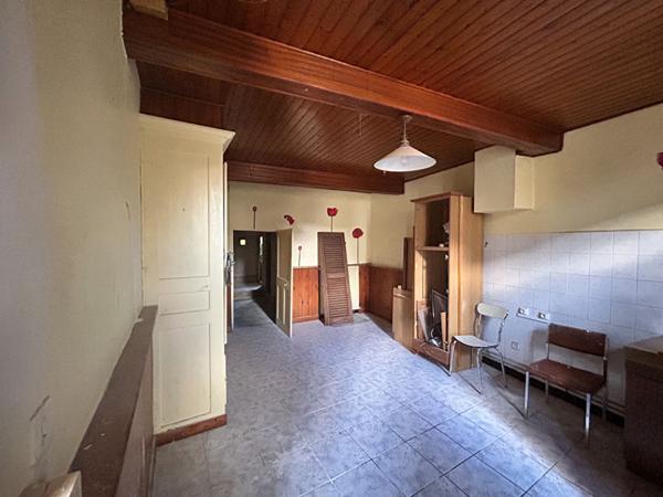 Immeuble Uchizy 342 m2