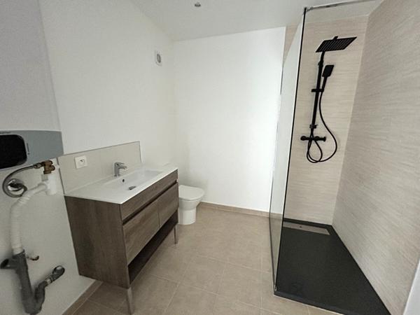 Immeuble Uchizy 342 m2