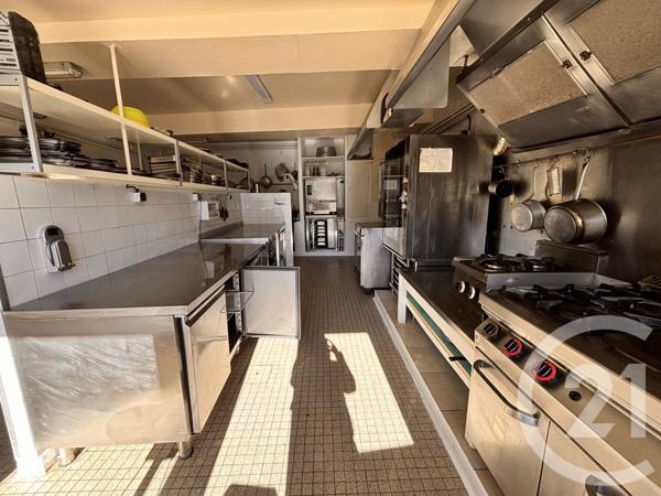 Maison à vendre  20 pièces - 800 m2 MONTFERRIER - 09