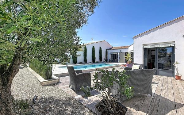 Maison à vendre    5 pièces • 167,80 m2 La Flotte