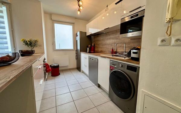Appartement à louer    3 pièces • 55,42 m2 Poitiers