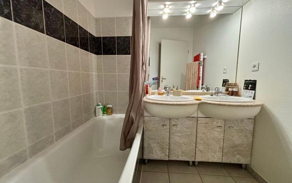 Appartement à louer    3 pièces • 55,42 m2 Poitiers