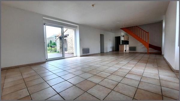 Maison à Bressuire, 79300 - 7 pièces 146m²