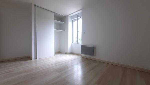 Maison à Bressuire, 79300 - 7 pièces 146m²