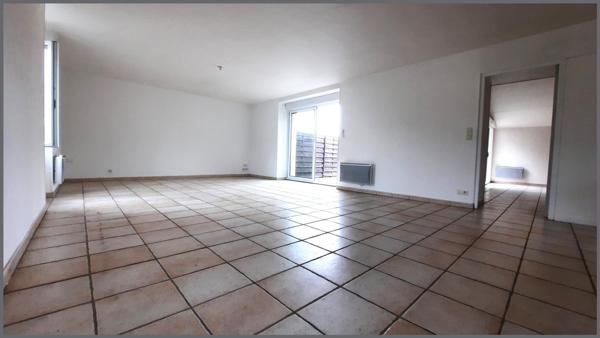 Maison à Bressuire, 79300 - 7 pièces 146m²