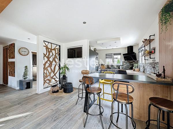 Maison à vendre aux Granges Narboz - 5 pièces avec piscine !