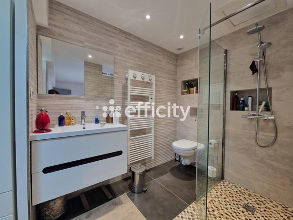 Maison 5 pièces - 109 m² Exclusivité efficity