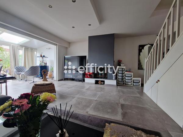 Maison 5 pièces - 109 m² Exclusivité efficity