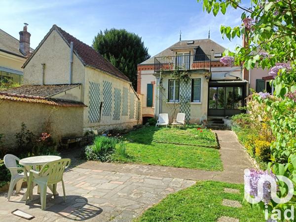 Maison 6 pièces de 130 m² à Maintenon (28130)