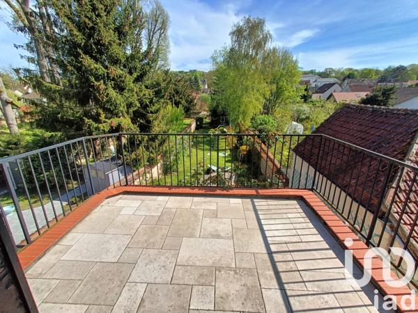 Maison 6 pièces de 130 m² à Maintenon (28130)