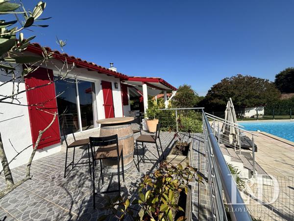BIDART, MAISON FAMILIALE, PISCINE, PROCHE DE TOUT